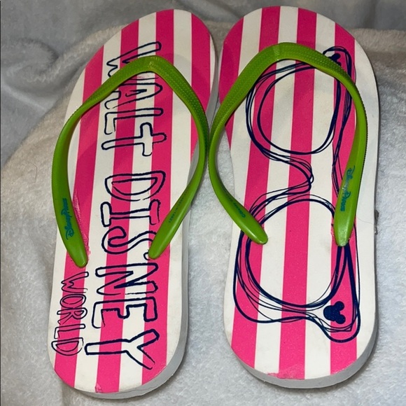 Walt Disney World Fun Flip Flops Sz 6 - Picture 3 of 4
